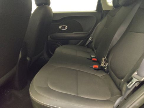 Used 2019 Kia Soul FWD image 18