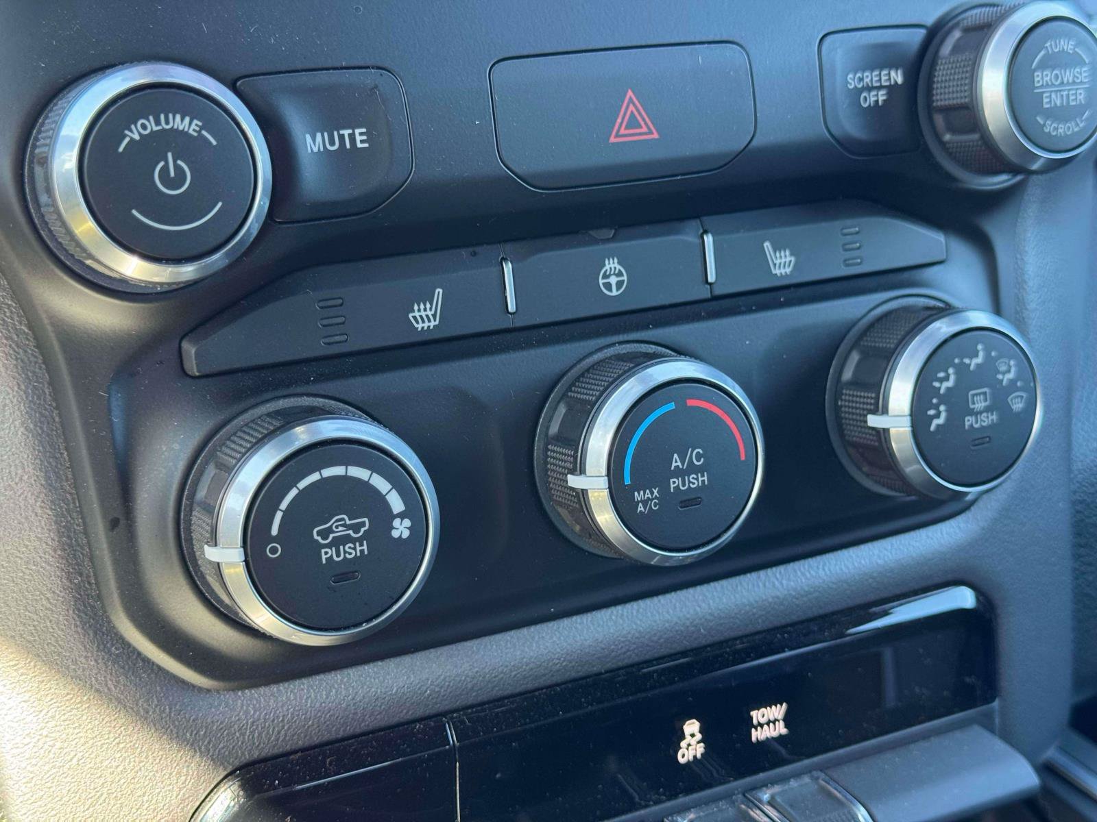 Used 2023 RAM 1500 Big Horn AWD/4WD image 26