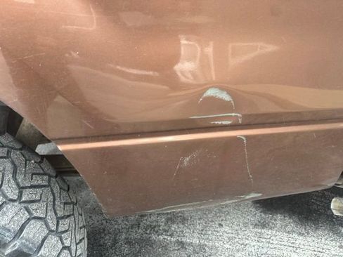 Used 2011 Ford F150 XLT w/ XLT Chrome Pkg image 9