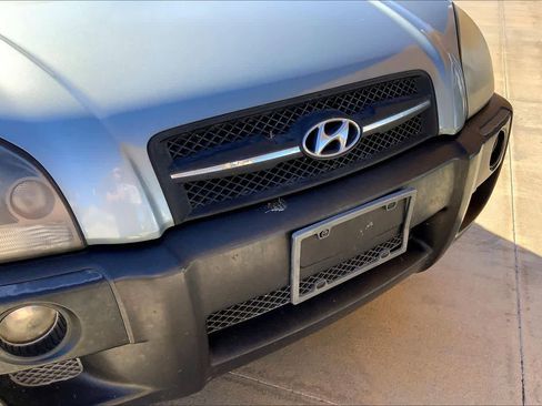 Used 2005 Hyundai Tucson GLS image 28