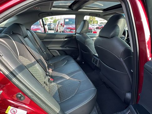 Used 2018 Toyota Camry XSE FWD image 22
