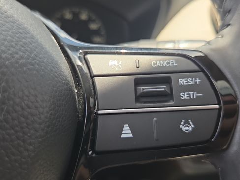 Certified 2024 Honda HR-V EX-L image 24