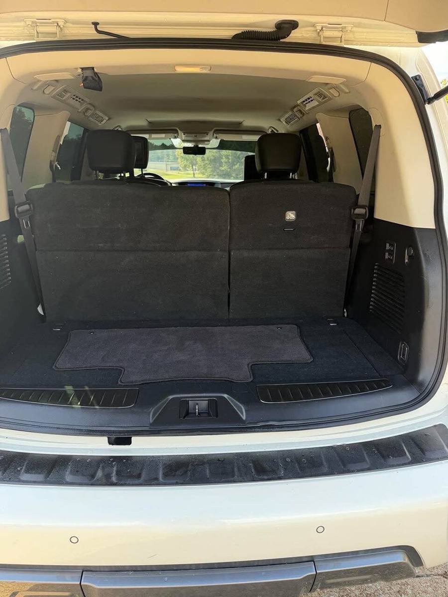 Used 2019 Nissan Armada Platinum w/ Captain's Chairs Package AWD/4WD image 10