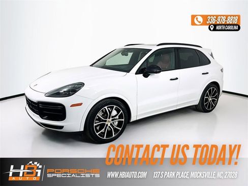 Used 2019 Porsche Cayenne Turbo w/ Premium Plus Package AWD/4WD image 1