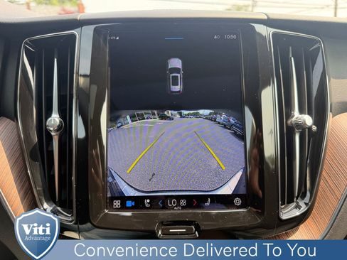 Certified 2023 Volvo XC60 B5 Plus w/ Climate Package image 34