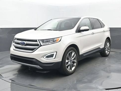 Used 2015 Ford Edge Titanium w/ Equipment Group 302A FWD image 8