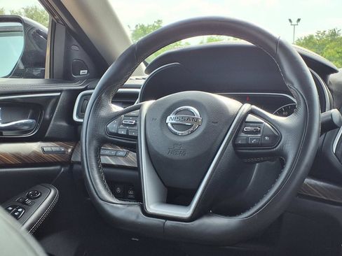 Used 2017 Nissan Maxima Platinum w/ Medallion Package FWD image 23