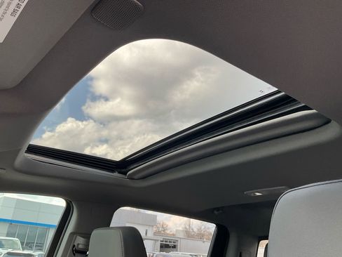 New 2026 GMC Sierra 2500 SLT w/ SLT Premium Package image 20