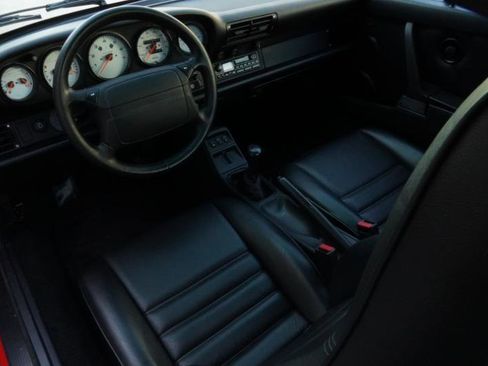 Used 1993 Porsche 911 Carrera RWD image 2