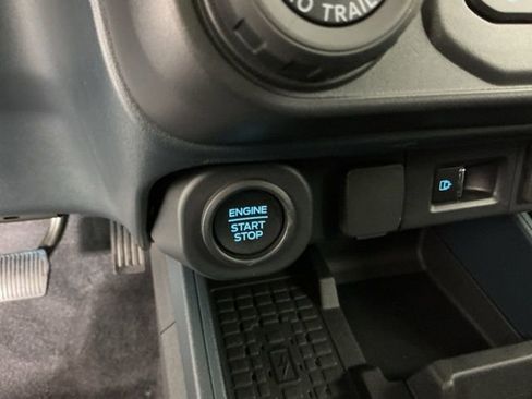 New 2025 Ford Maverick Lobo image 26