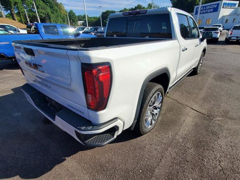 Used 2023 GMC Sierra 1500 Denali w/ Denali Reserve Package AWD/4WD image 9