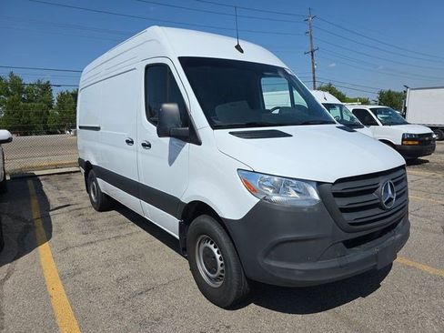 Used 2024 Mercedes-Benz Sprinter 144 Cargo w/ Acoustic Package image 2