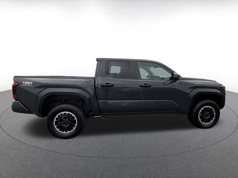 Used 2025 Toyota Tacoma TRD Off-Road AWD/4WD image 8