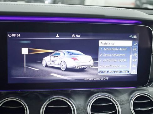 Used 2019 Mercedes-Benz E 63 AMG S image 29