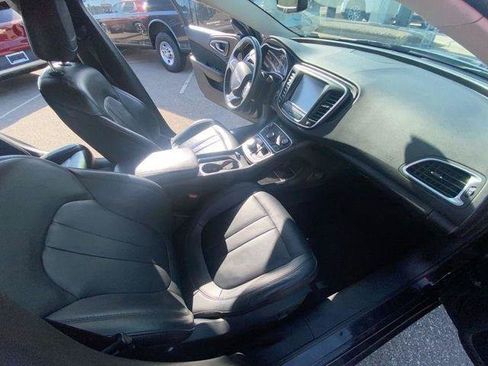 Used 2015 Chrysler 200 Limited w/ Convenience Group FWD image 34