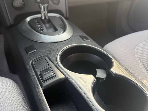 Used 2012 Nissan Rogue SV w/ Premium Pkg image 10