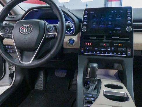 Used 2021 Toyota Avalon XLE w/ Moonroof Package image 26