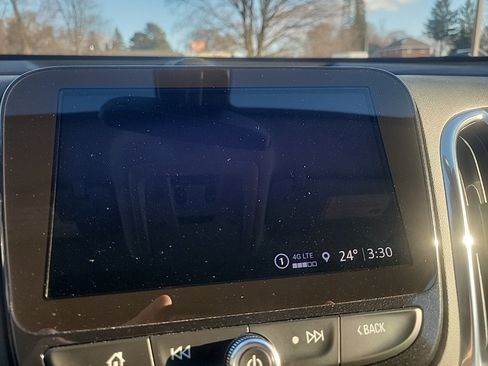 Used 2024 Chevrolet Equinox Premier image 14