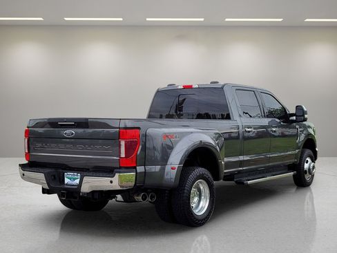 Used 2020 Ford F350 Lariat w/ Lariat Ultimate Package image 4
