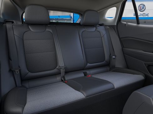 New 2026 Chevrolet Trax LT w/ Midnight Edition FWD image 17