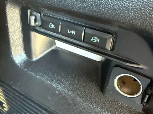 Used 2020 Ford Explorer Platinum w/ Premium Technology Package image 58