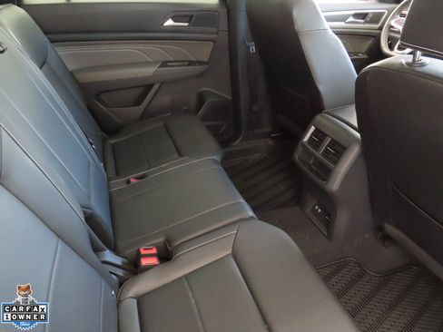 Used 2023 Volkswagen Atlas Cross Sport SEL AWD/4WD image 26