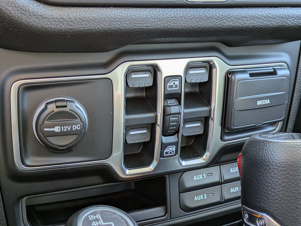 New 2026 Jeep Gladiator Sport AWD/4WD image 23