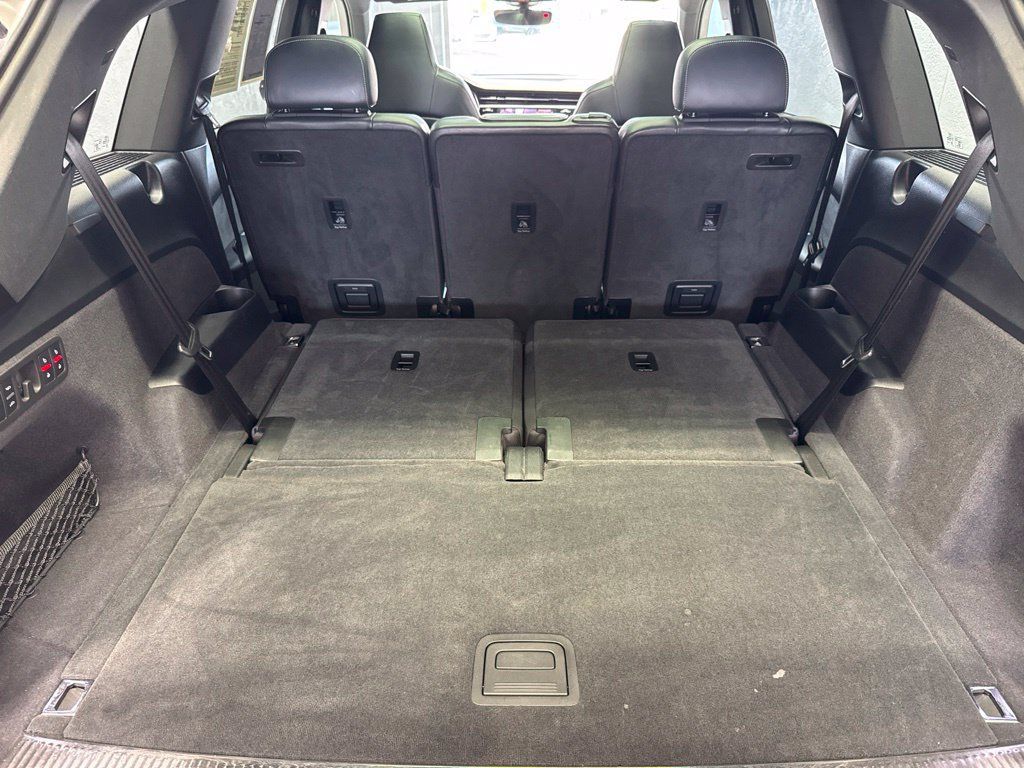 Used 2021 Audi SQ7 Premium Plus AWD/4WD image 33