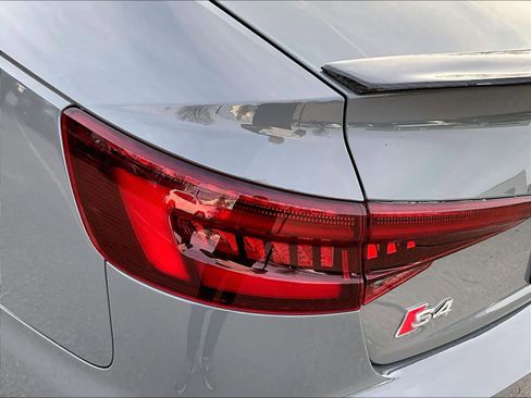 Used 2019 Audi S4 Premium Plus w/ Premium Plus Package AWD/4WD image 33