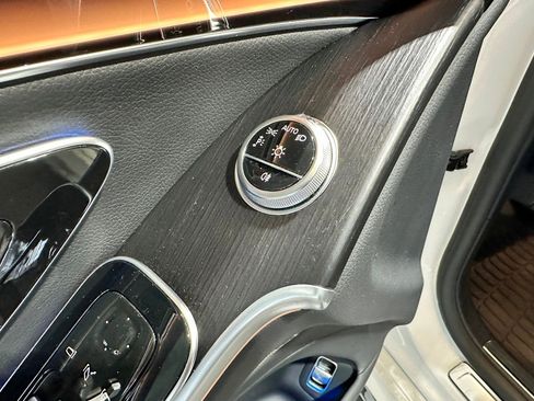 Certified 2023 Mercedes-Benz S 500 4MATIC image 13