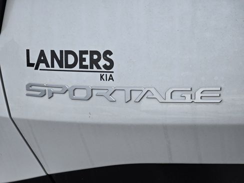 New 2026 Kia Sportage LX image 36