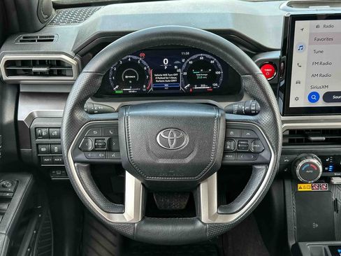 Used 2025 Toyota 4Runner TRD Off-Road Premium w/ Tow Technology Package AWD/4WD image 27
