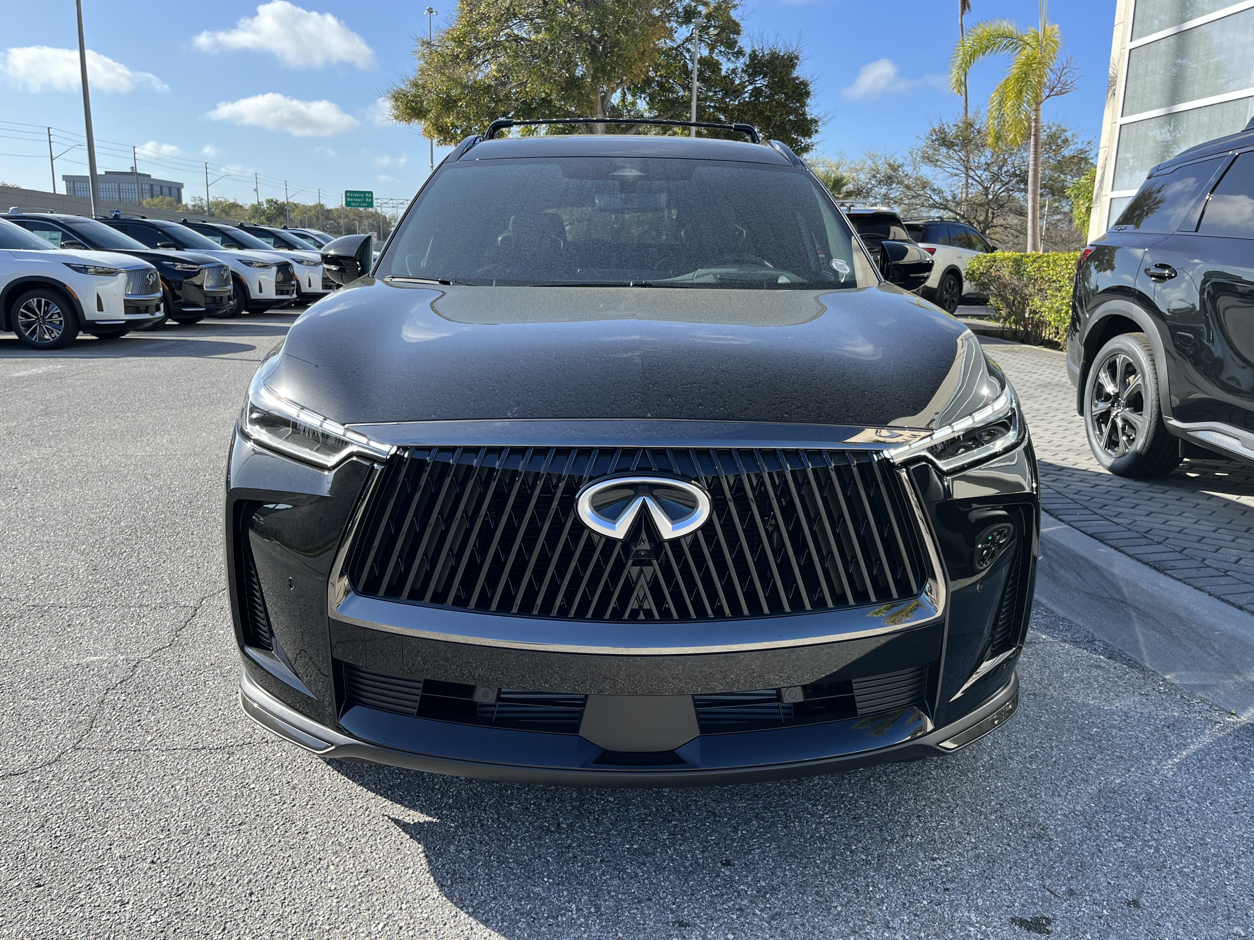 Used 2026 INFINITI QX60 Autograph w/ Dark Cargo Package AWD/4WD image 9