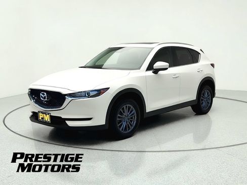 Used 2017 MAZDA CX-5 Touring w/ Preferred Equipment Package AWD/4WD image 3