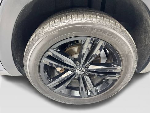 Used 2023 Volkswagen Atlas SEL R-Line AWD/4WD image 83