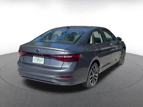 Used 2025 Volkswagen Jetta SE image 15