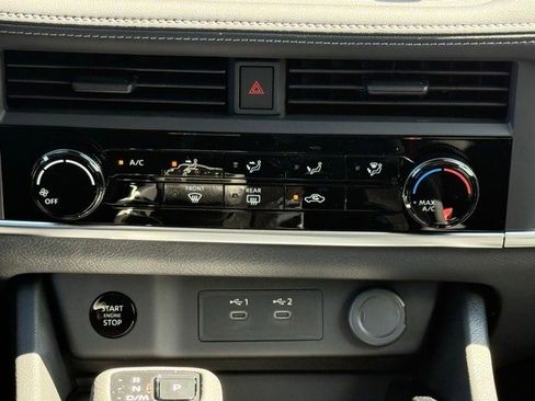 New 2026 Nissan Rogue S image 25