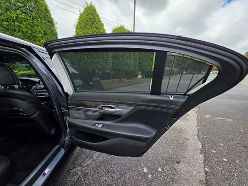 Used 2019 BMW 750i xDrive w/ Executive Package image 51