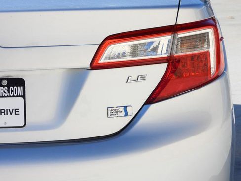 Used 2014 Toyota Camry LE image 17