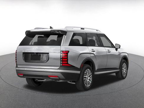 Used 2026 Hyundai Palisade SEL FWD image 2