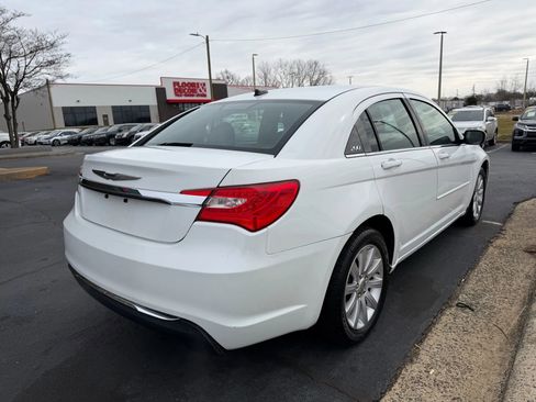 Used 2014 Chrysler 200 Touring image 7
