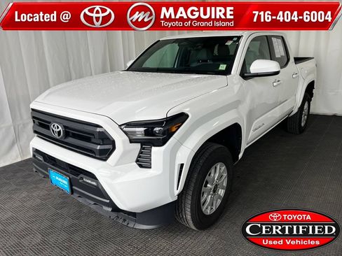 Used 2026 Toyota Tacoma SR5 AWD/4WD image 1