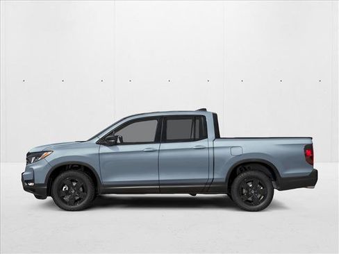 New 2026 Honda Ridgeline Black Edition image 3