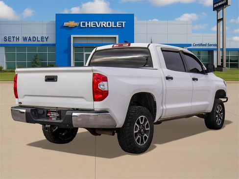 Used 2020 Toyota Tundra SR5 w/ TRD Off-Road Package image 7