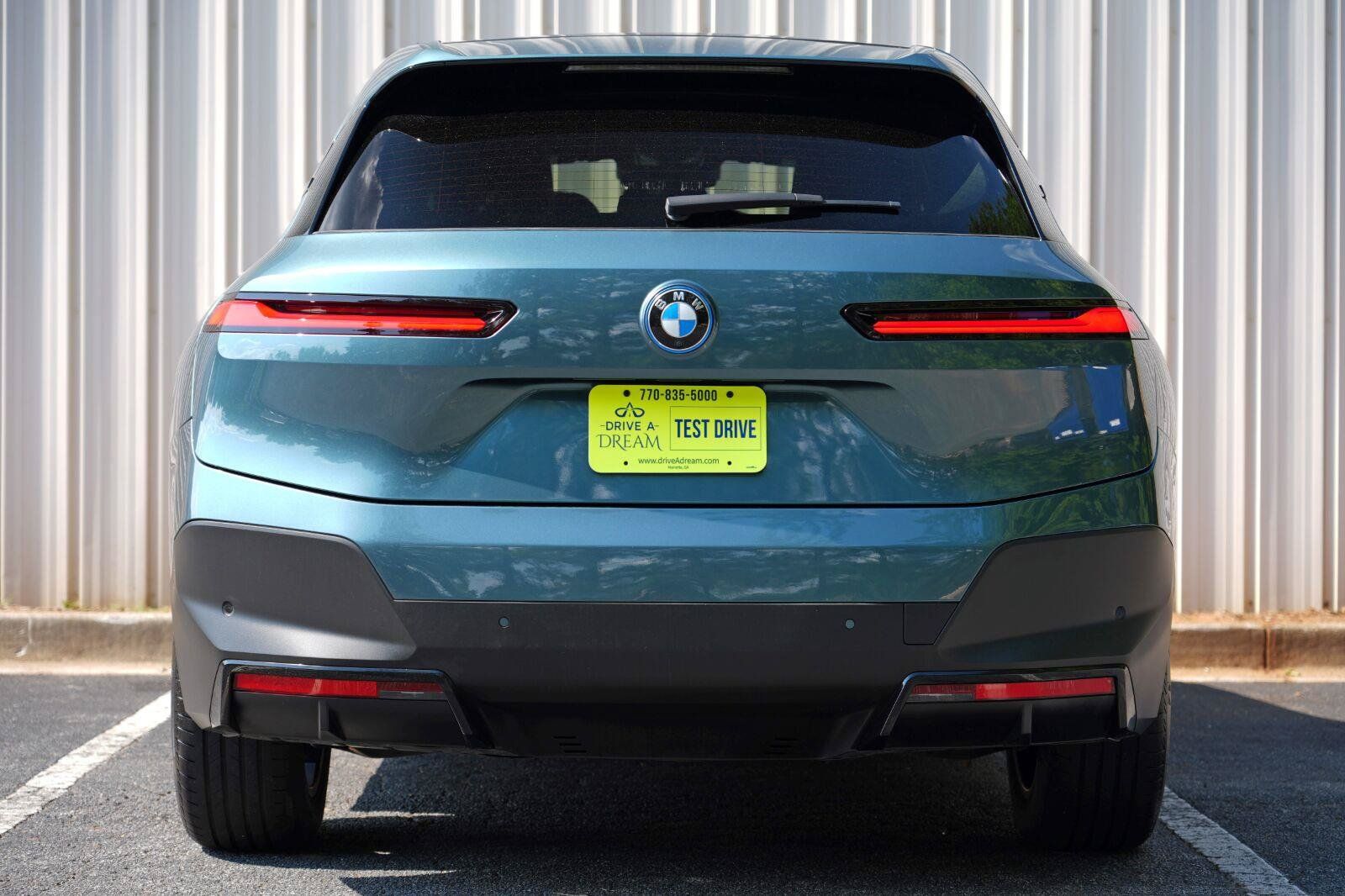 Used 2024 BMW iX xDrive50 w/ Convenience Package AWD/4WD image 10