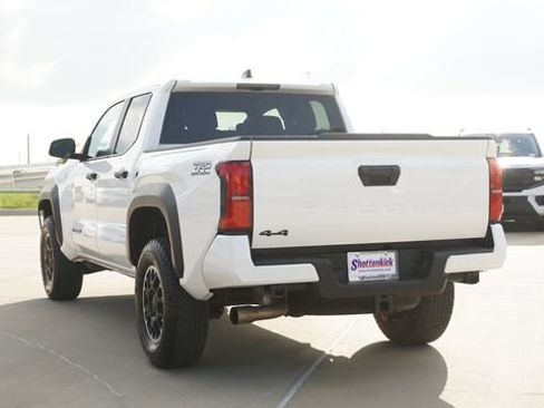 Used 2024 Toyota Tacoma TRD Off-Road AWD/4WD image 7