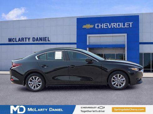 Used 2021 MAZDA MAZDA3 s FWD image 6