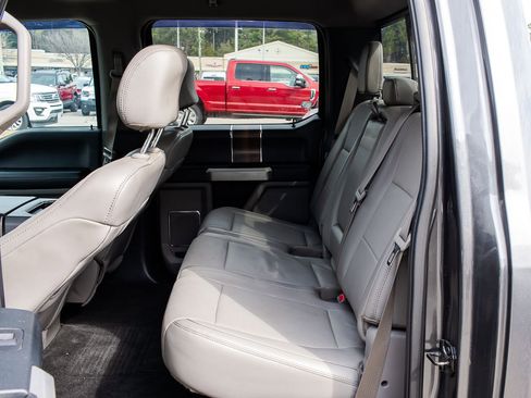 Used 2015 Ford F150 Lariat w/ Equipment Group 501A Mid image 17