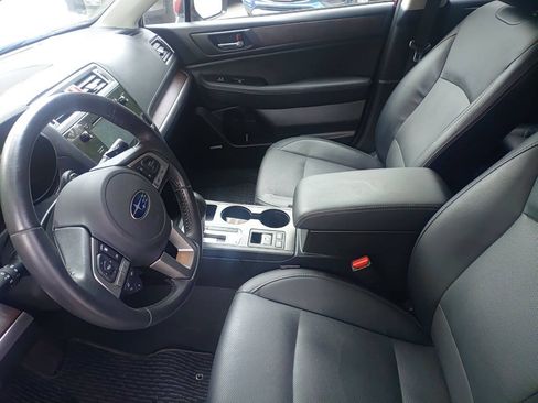 Used 2017 Subaru Outback 3.6R Limited AWD/4WD image 10