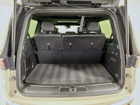 Used 2022 Jeep Wagoneer Series III w/ Premium Group I image 31